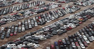 Стоянка с автомобилями аукциона Иншуренс