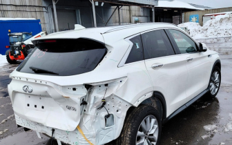 Внедорожники INFINITI QX50 ESSENTIAL 2021 Белый