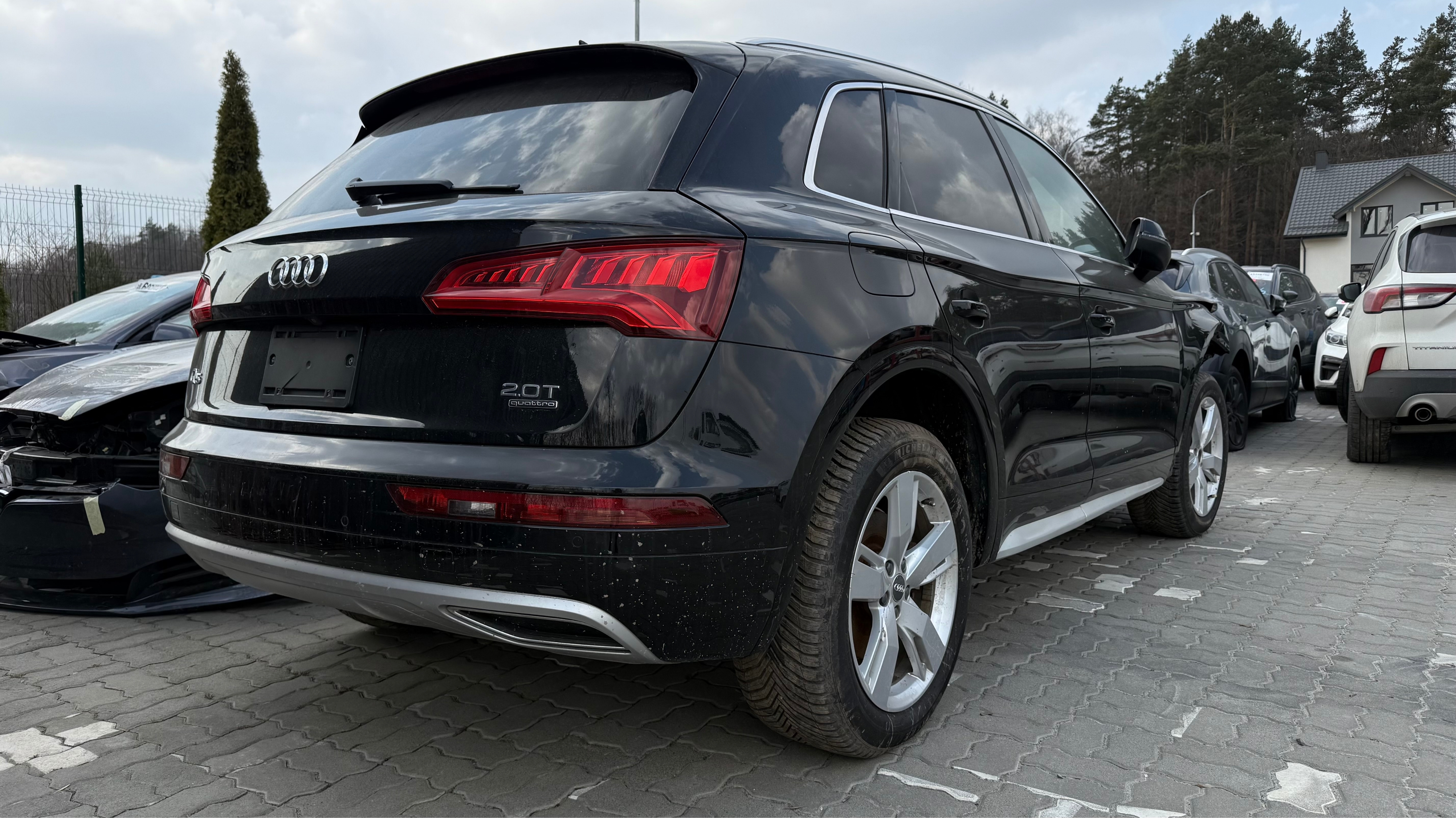 suv AUDI Q5 PREMIUM PLUS 2017 Черный