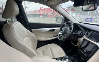 Внедорожники INFINITI QX50 ESSENTIAL 2021 Белый