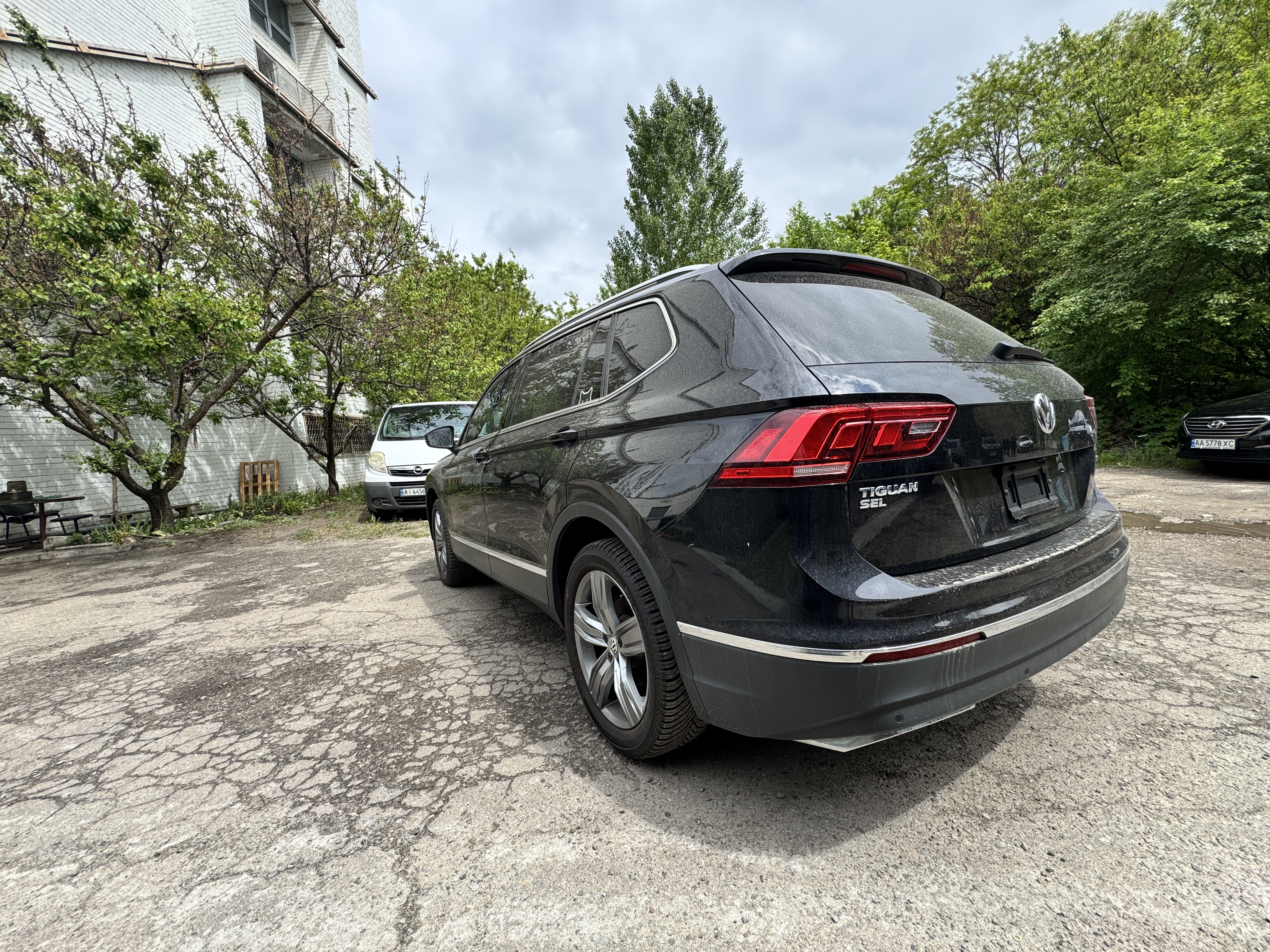 sport  VOLKSWAGEN  TIGUAN SEL PREMIUM 2018 Чорний