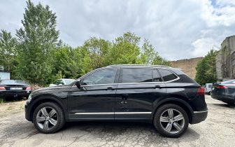 Sport  VOLKSWAGEN  TIGUAN SEL PREMIUM 2018 Черный