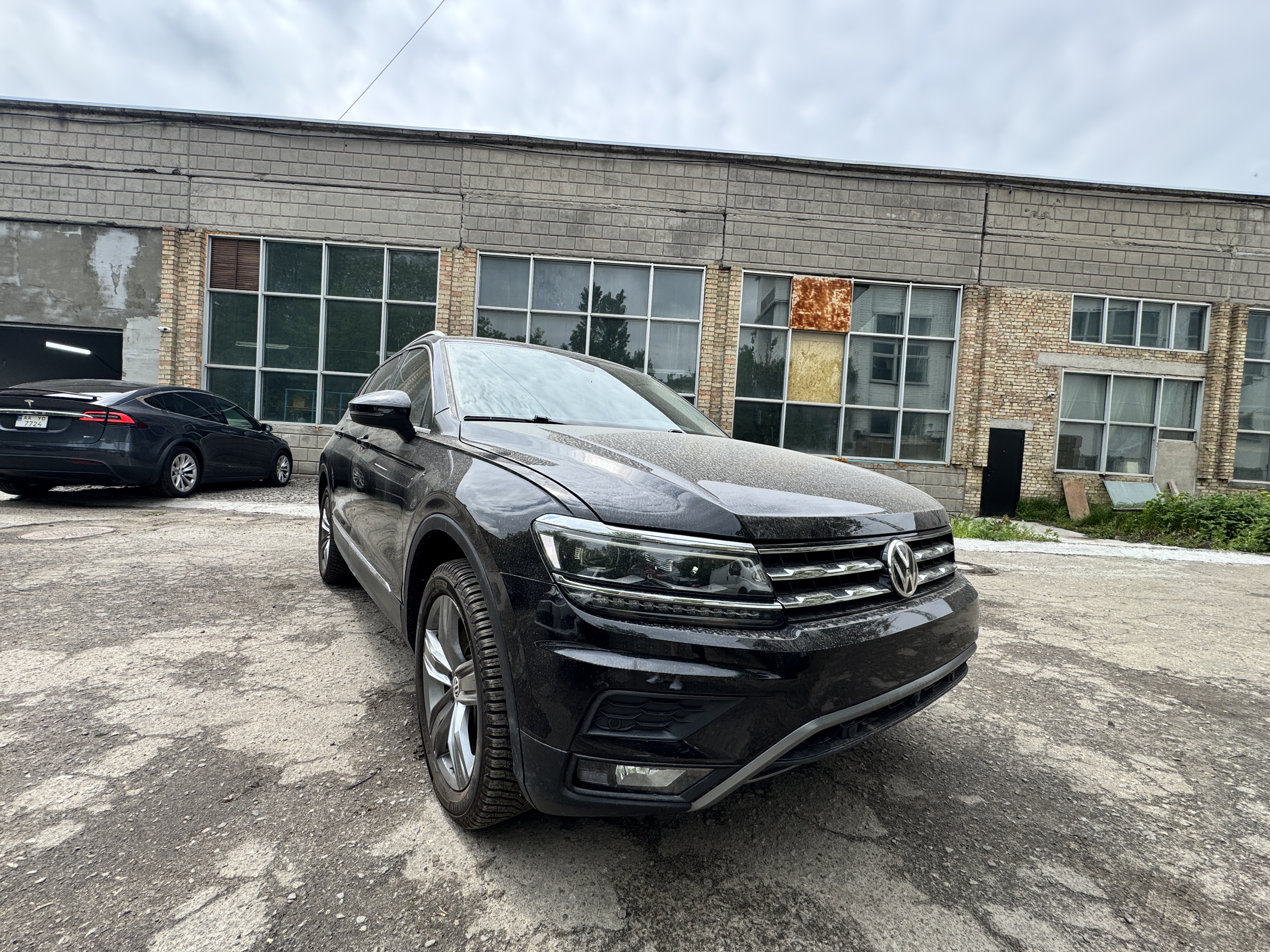 sport  VOLKSWAGEN  TIGUAN SEL PREMIUM 2018 Чорний