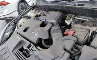 Внедорожники INFINITI QX50 ESSENTIAL 2021 Белый