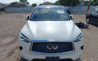 Внедорожники INFINITI QX50 ESSENTIA 2021 Белый