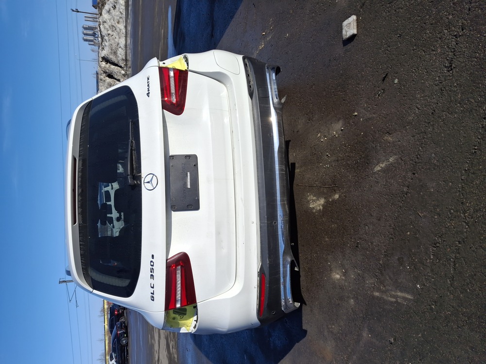 Кроссоверы MERCEDES-BENZ GLC 350E  2019 Белый