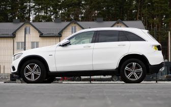 Внедорожники MERCEDES-BENZ GLC 350E 2019 Белый