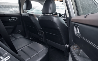 Внедорожники NISSAN ROGUE SV  2021 Серебристый