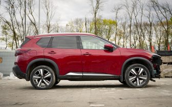 Седаны NISSAN ROGUE SL 2020 Красный