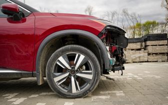 Седаны NISSAN ROGUE SL 2020 Красный