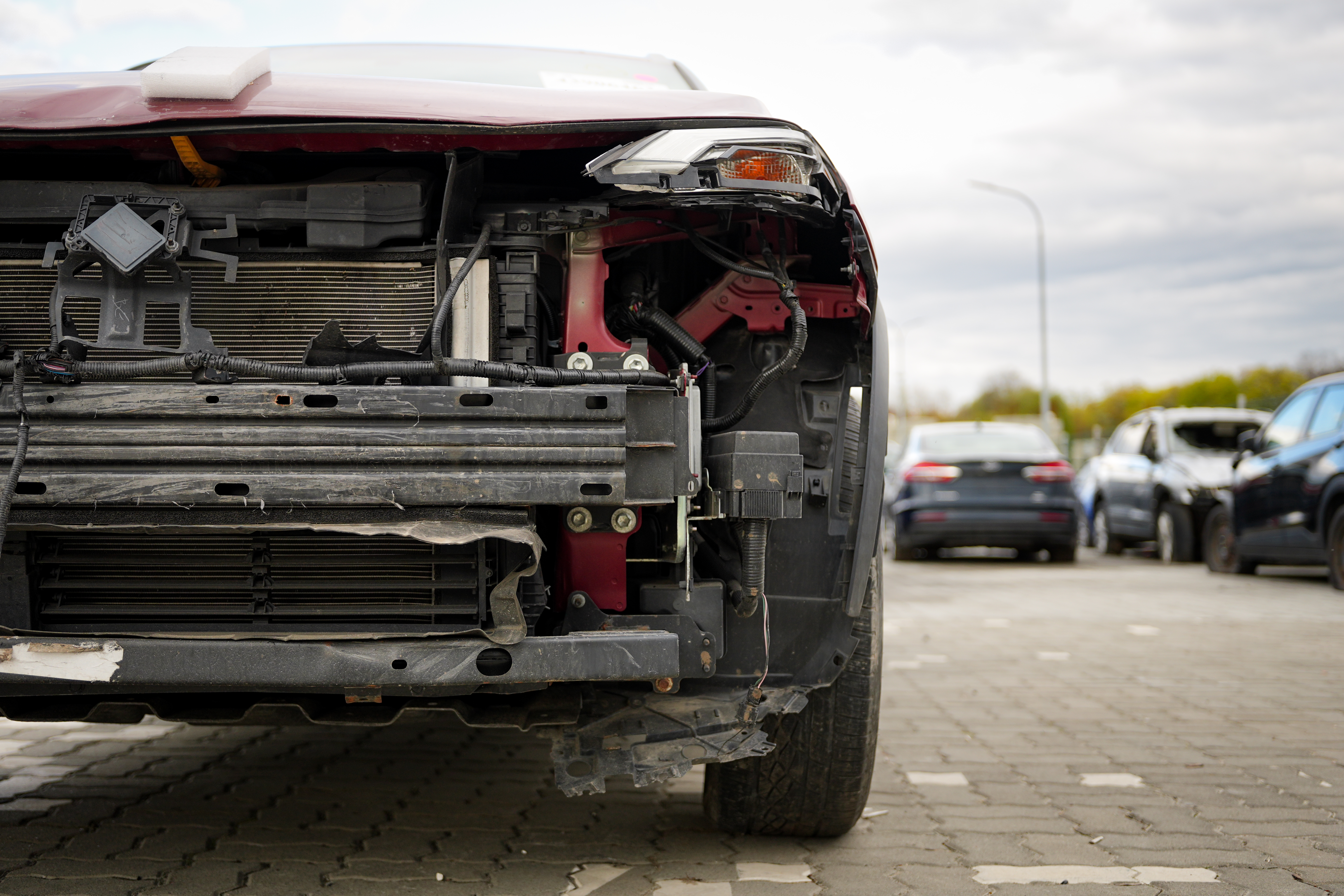 sedan NISSAN ROGUE SL 2020 Красный