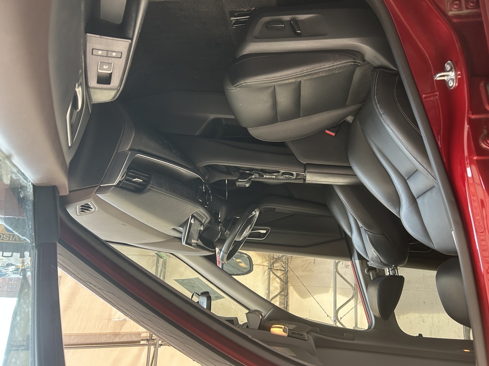 Внедорожники NISSAN  ROGUE SL 2020 Красный