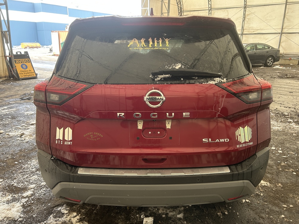 Внедорожники NISSAN  ROGUE SL 2020 Красный