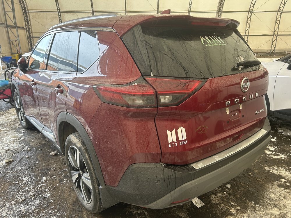 Внедорожники NISSAN  ROGUE SL 2020 Красный