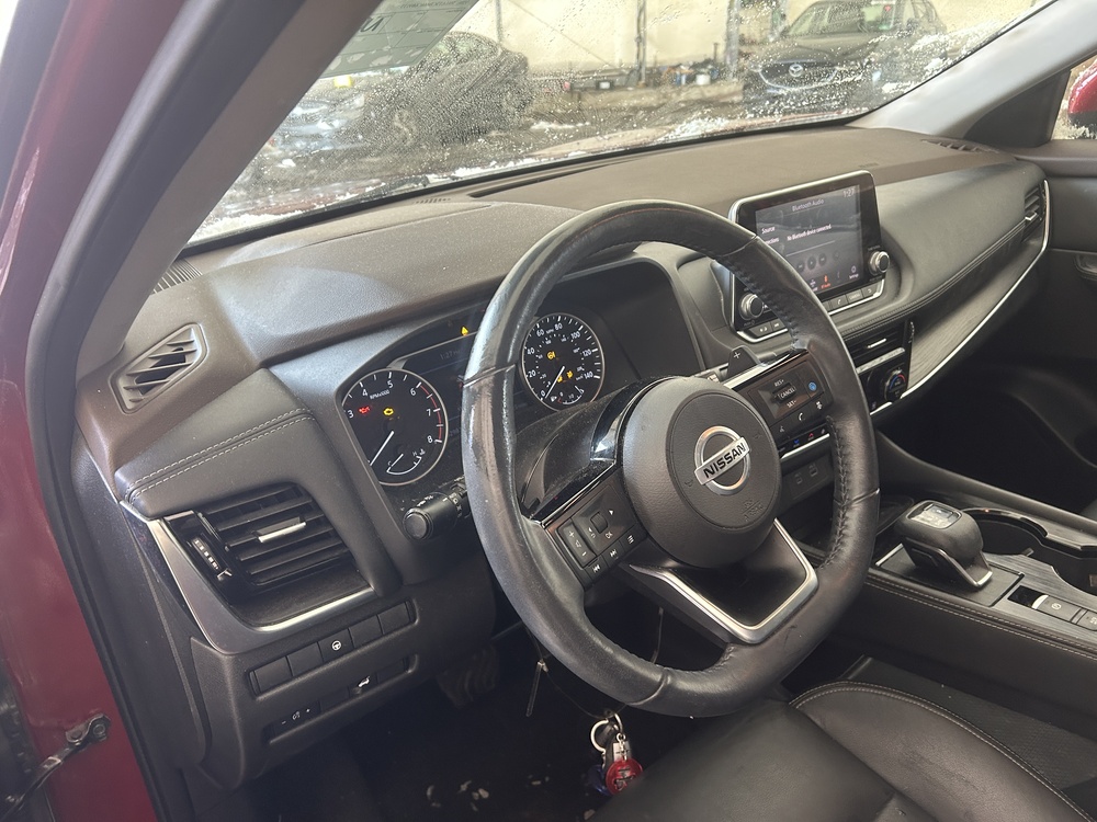 Внедорожники NISSAN  ROGUE SL 2020 Красный