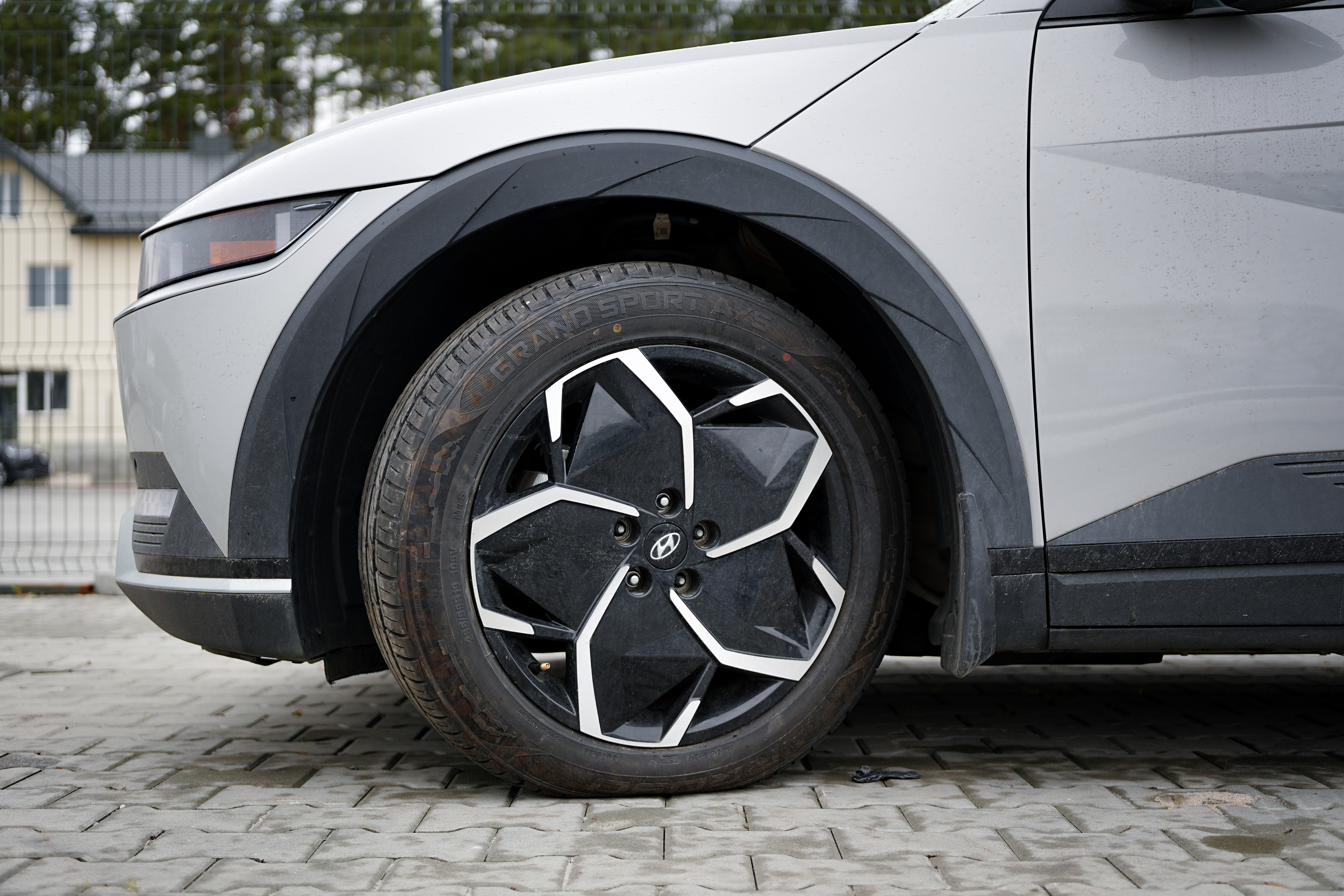 suv HYUNDAI IONIQ 5 SEL 2023 Серый