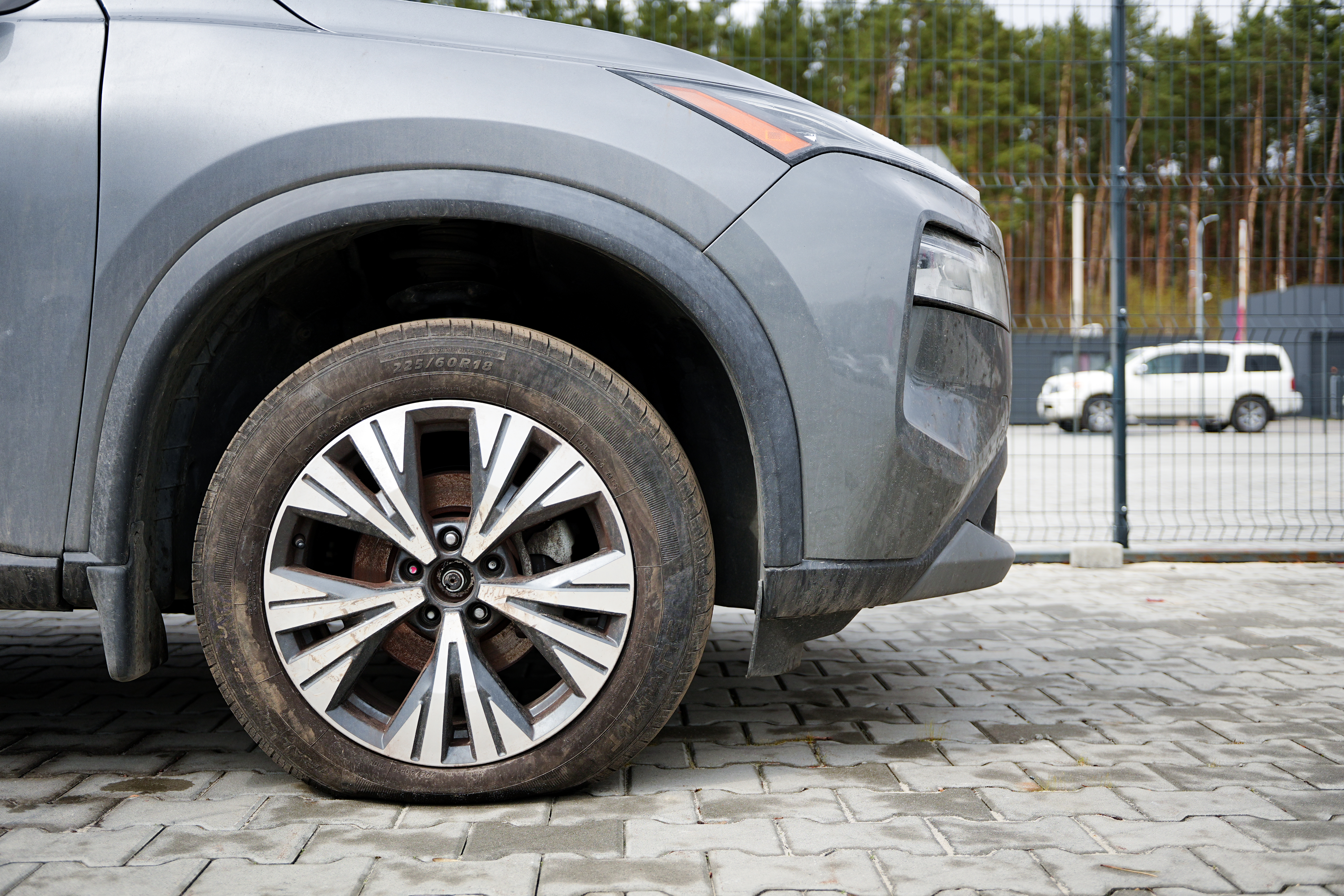 Позашляховики NISSAN ROGUE SV  2021 Сріблястий