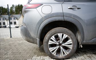 Внедорожники NISSAN ROGUE SV 2021 Серебристый