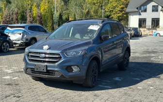 Позашляховики FORD Escape 2018 Синій